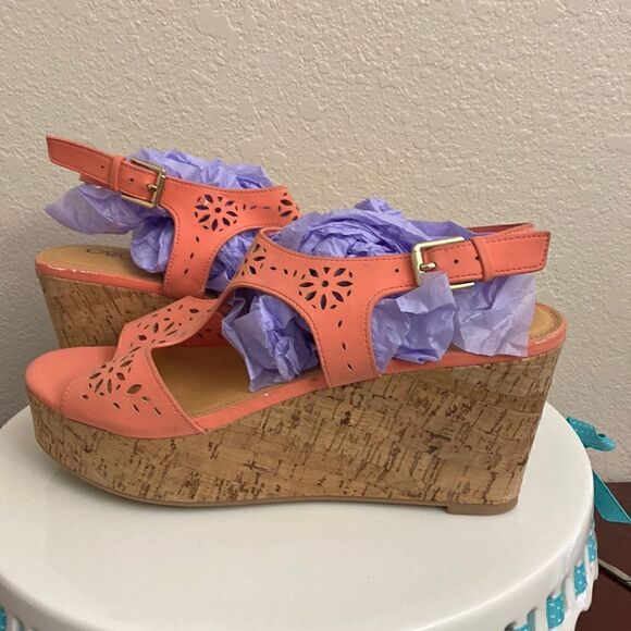 👡Cato Cutout platform Wedge Sandals. Get ready to styling for summer!! - Picture 5 of 8